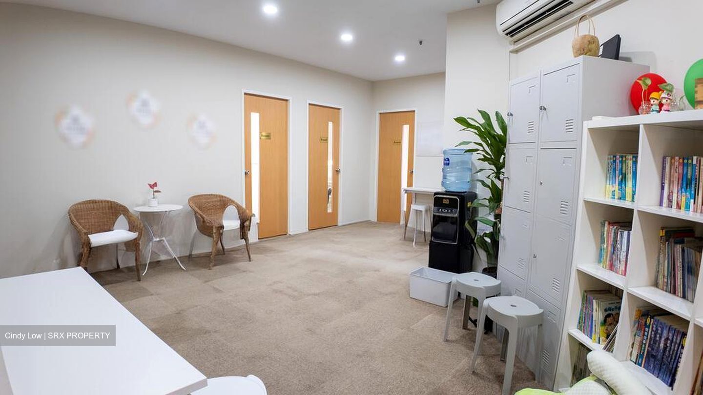 Parkway Centre (D15), Office #567998571